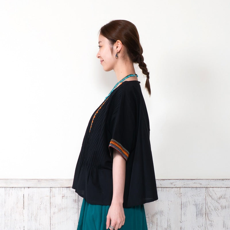 Geometric Embroidered Pullover