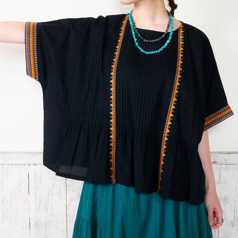Geometric Embroidered Pullover