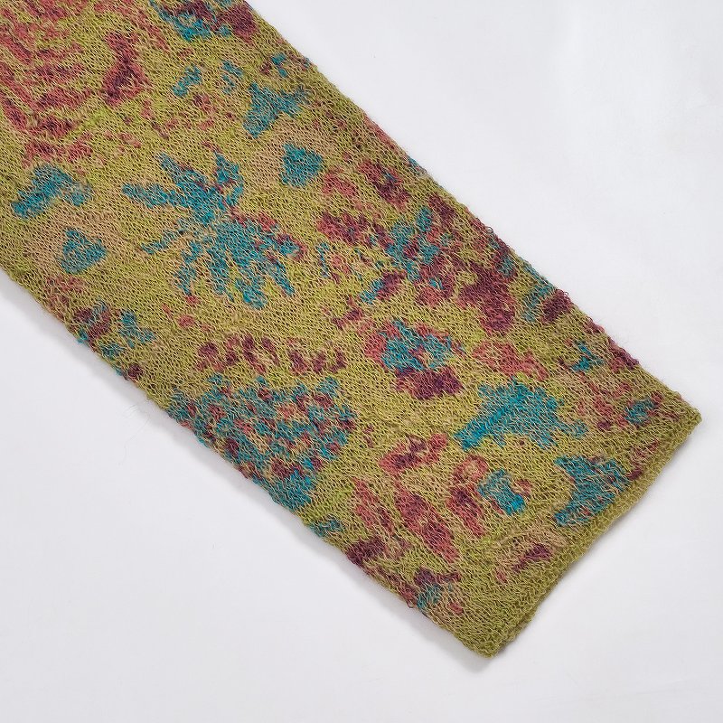 4-Color Plants Pullover