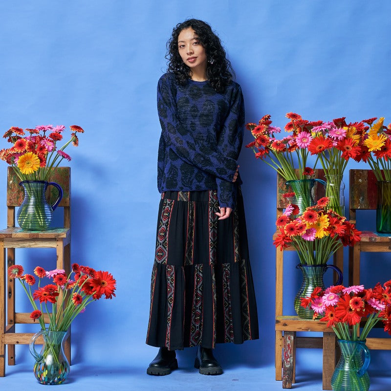 Silhouette Floral Pullover