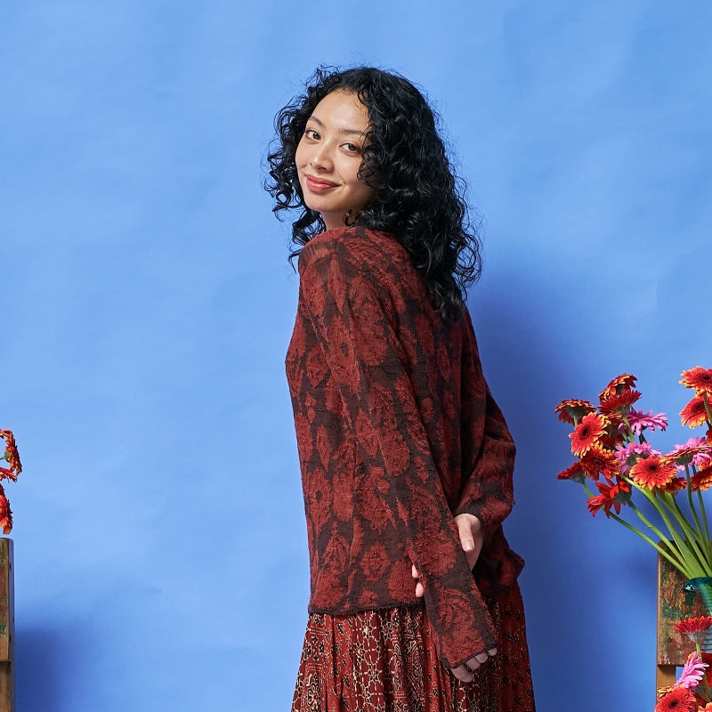 Silhouette Floral Pullover