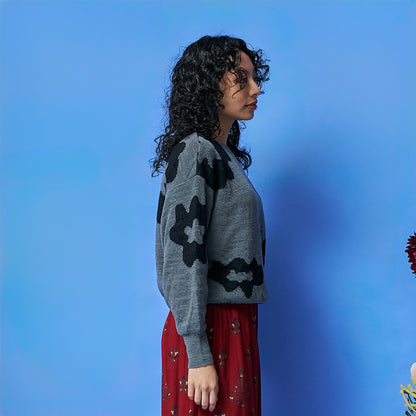 Big Flower Pullover