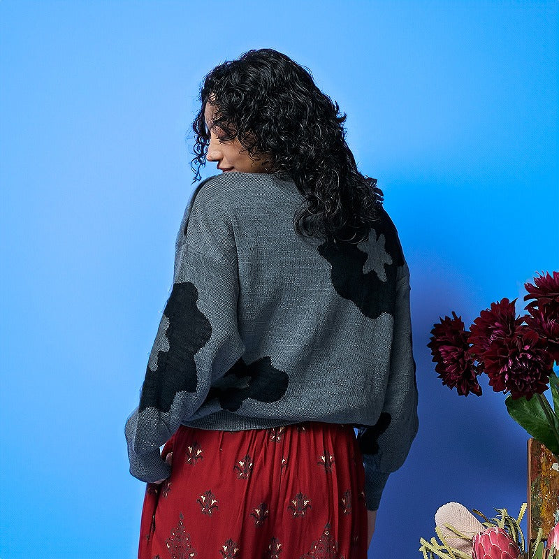 Big Flower Pullover