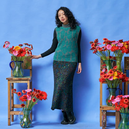 Silhouette Flower Turtleneck Vest