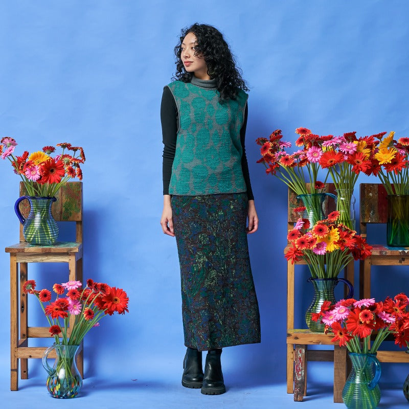 Silhouette Flower Turtleneck Vest