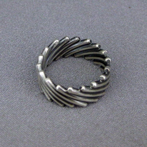 Bague en argent sterling par Steve Arviso