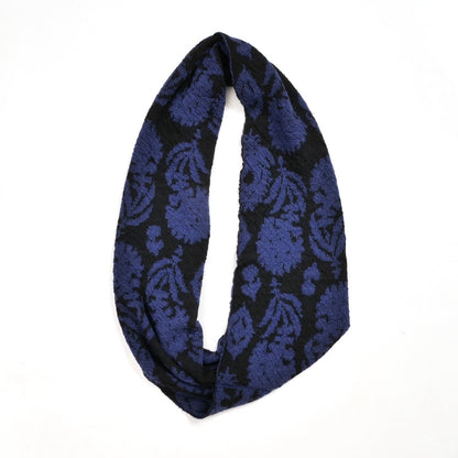Silhouette Flower Snood