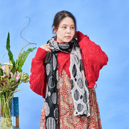 Large Dot Pattern Scarf