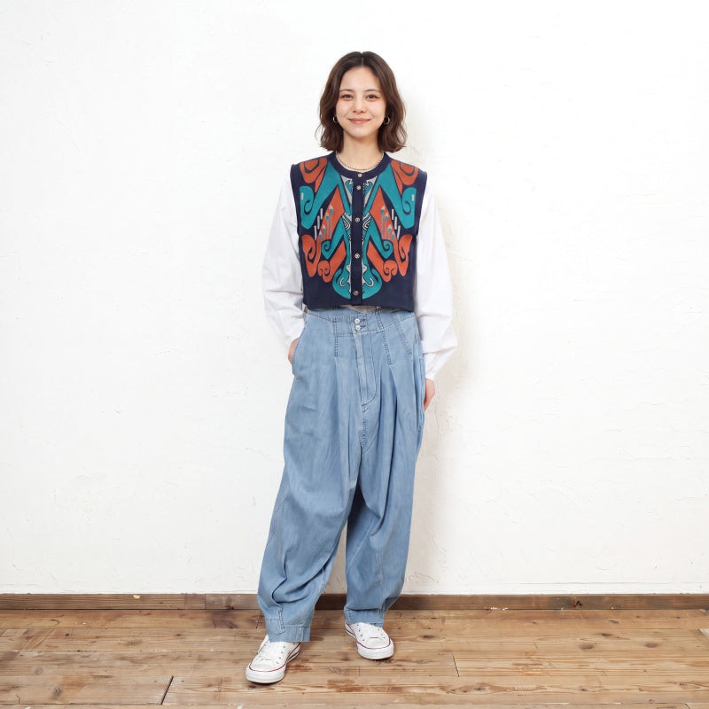 Random Tuck Denim Pants