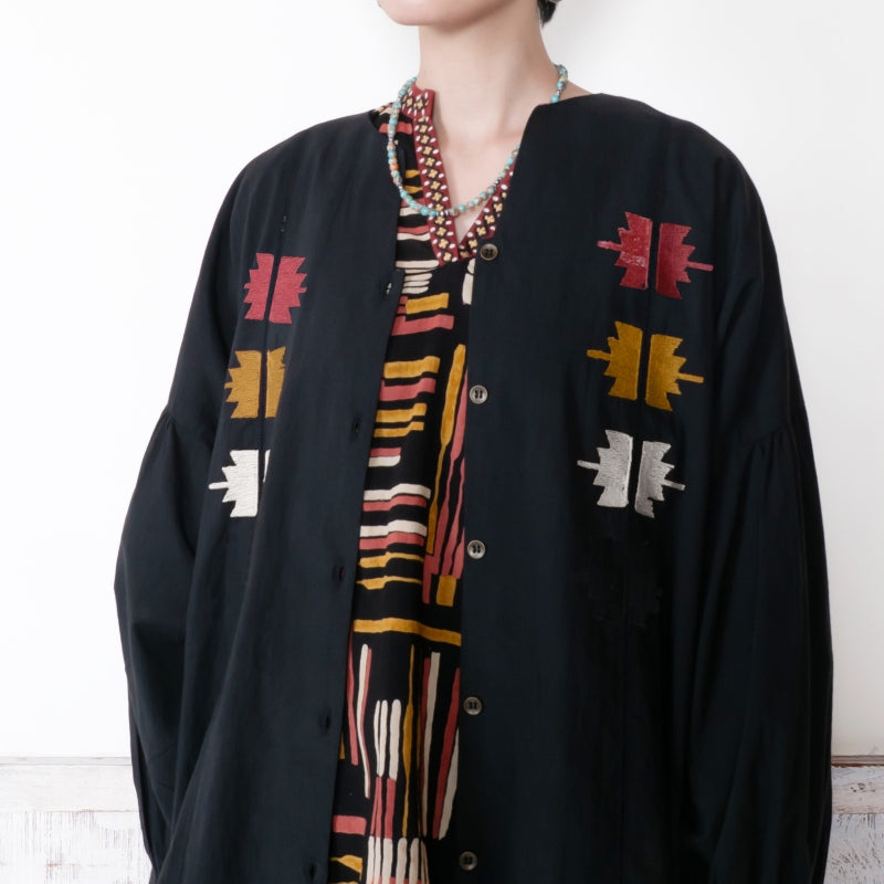 Cotton Crown Embroidery Blouse