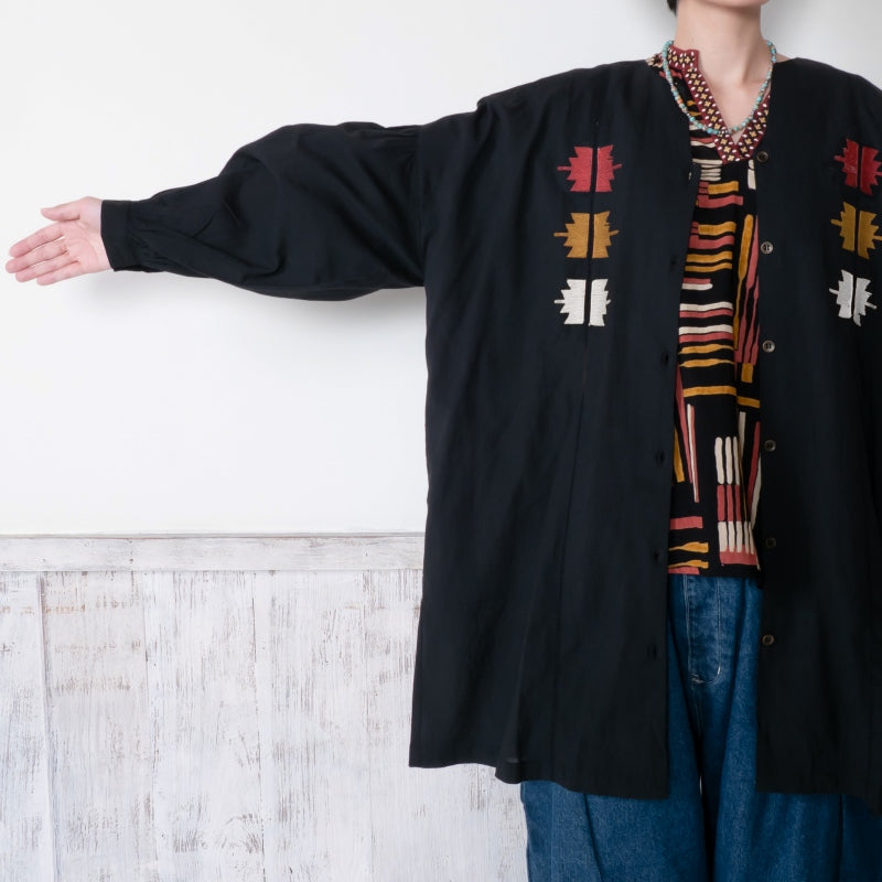 Cotton Crown Embroidery Blouse