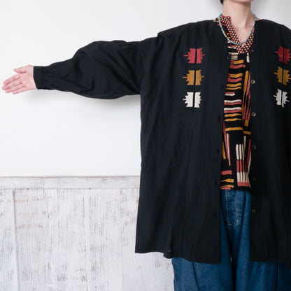 Cotton Crown Embroidery Blouse