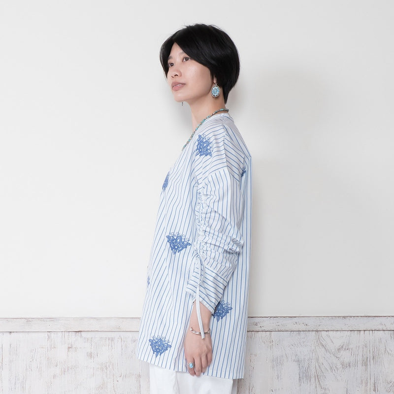 Cotton Stripe Flower Point Embroidery Blouse