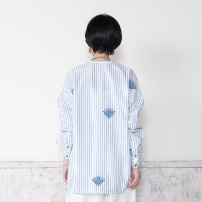 Cotton Stripe Flower Point Embroidery Blouse