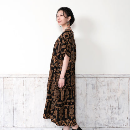 Rayon Volume Dress with Gathered Switch