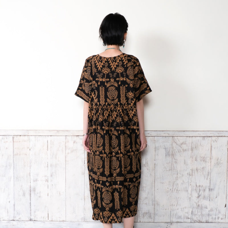 Rayon Volume Dress with Gathered Switch