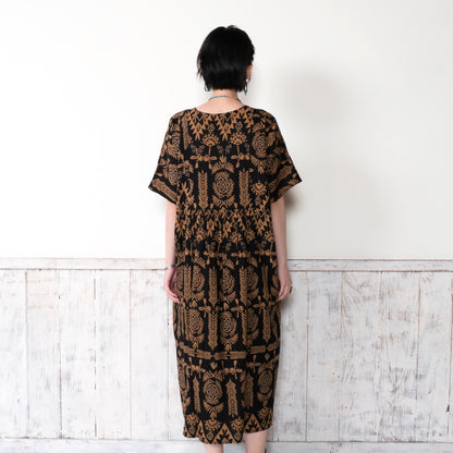 Rayon Volume Dress with Gathered Switch