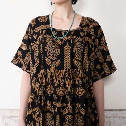 Rayon Volume Dress with Gathered Switch