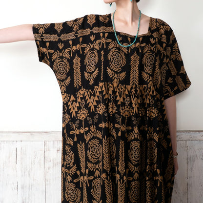 Rayon Volume Dress with Gathered Switch