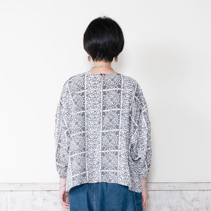 Rayon Lace Print Pullover