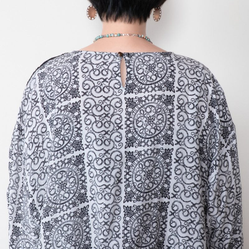 Rayon Lace Print Pullover