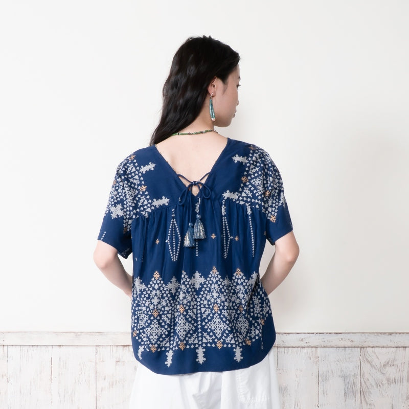 Rayon Rhombus Print Line Pullover