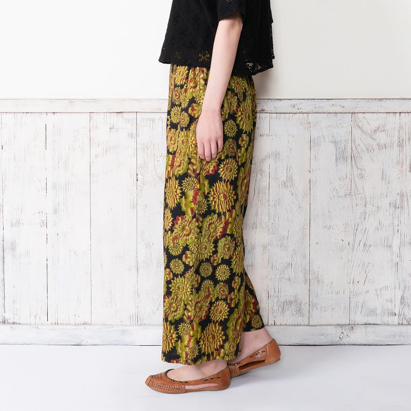 Terry Voile Flower Gradient Print Tuck Pants