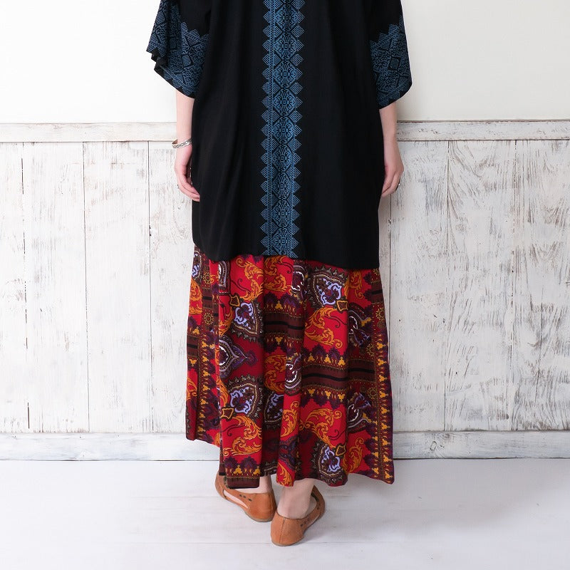 Rayon Vertical Seam Print Skirt