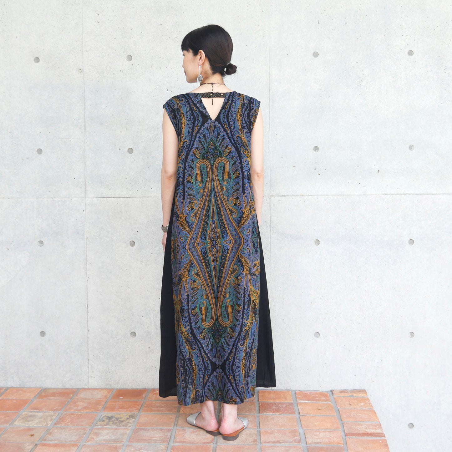 Платье с бисерным принтом "Пейсли" из материала Rayon Dobby